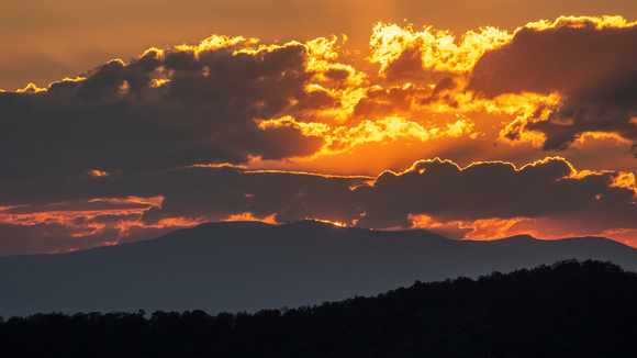 Sunset with fighting dragons from Rockytop Overlook, Shenandoah National Park