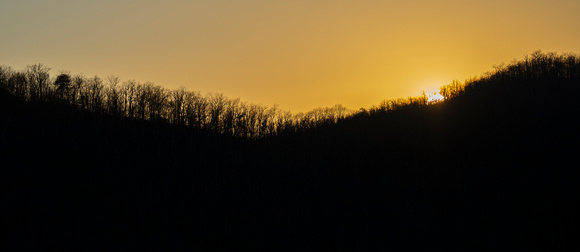 Ridgeline sunset at Horsehead Mountain Overlook,Shenandoah National Park